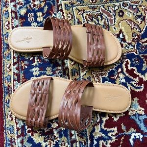 Universal Thread sandals